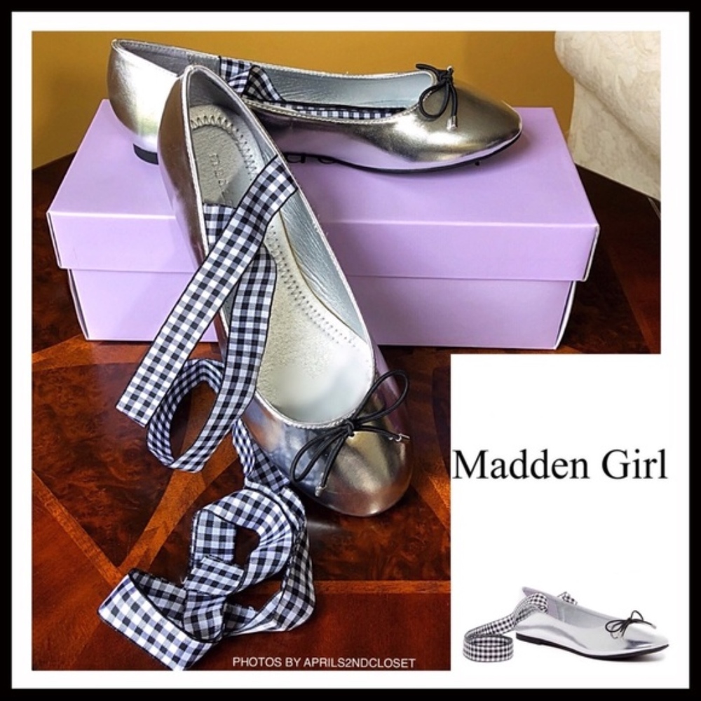 MADDEN GIRL SILVER RIBBON LACE UP BALLET FLATS A3C - Picture 1 of 8